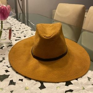 Zara Hat